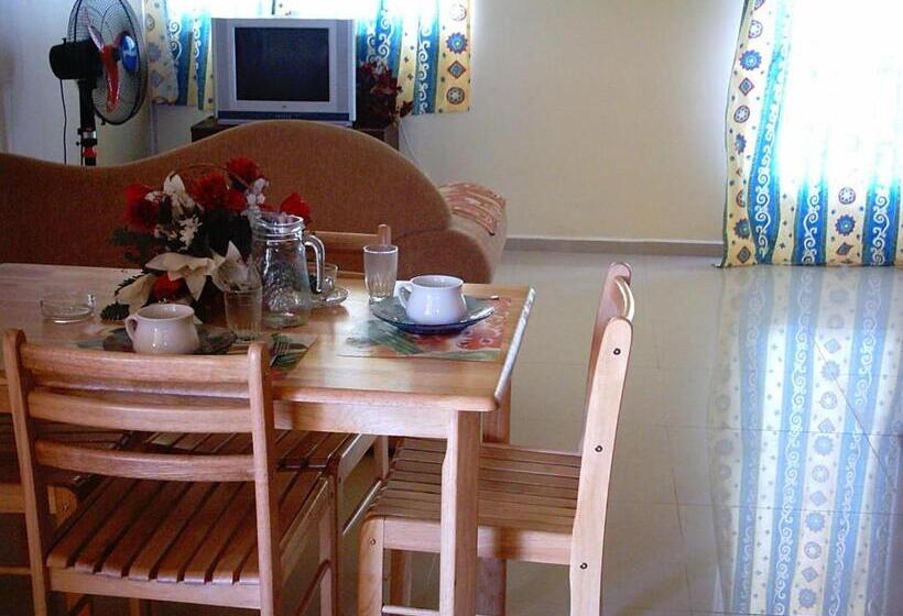 آپارتمان 3 خوابه, Villa Osoleil