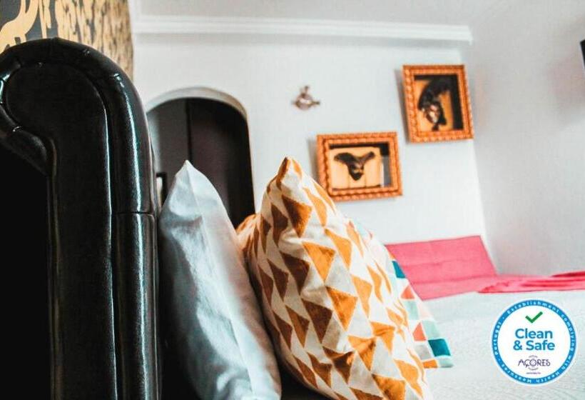 اتاق لوکس, Vintage Place   Azorean Guest House