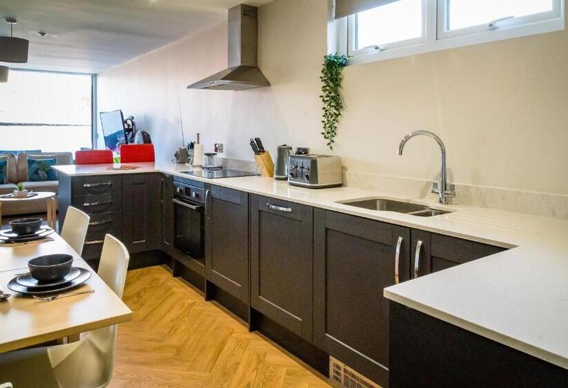 Апартаменты 1 Спальня с Балконом, Goodramgate Apartments