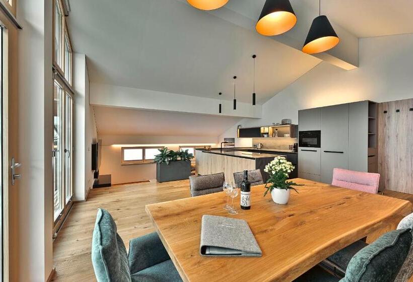 Апартаменты 1 Спальня с Видом, Appartements Täli