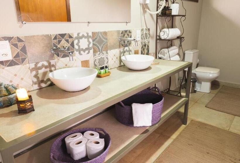 سوئیت با وان آب گرم, Casa Da Lua Pousada