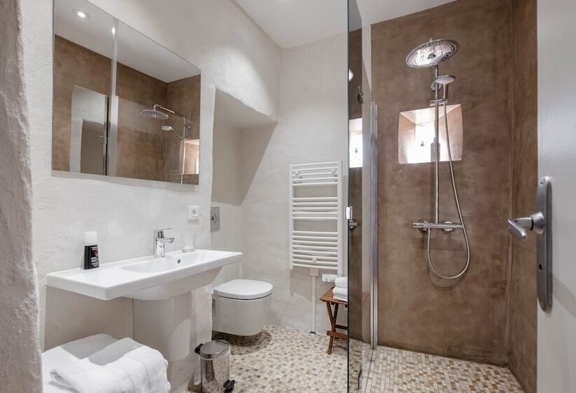 Дом 1 Спальня, Domaine De Montboulard