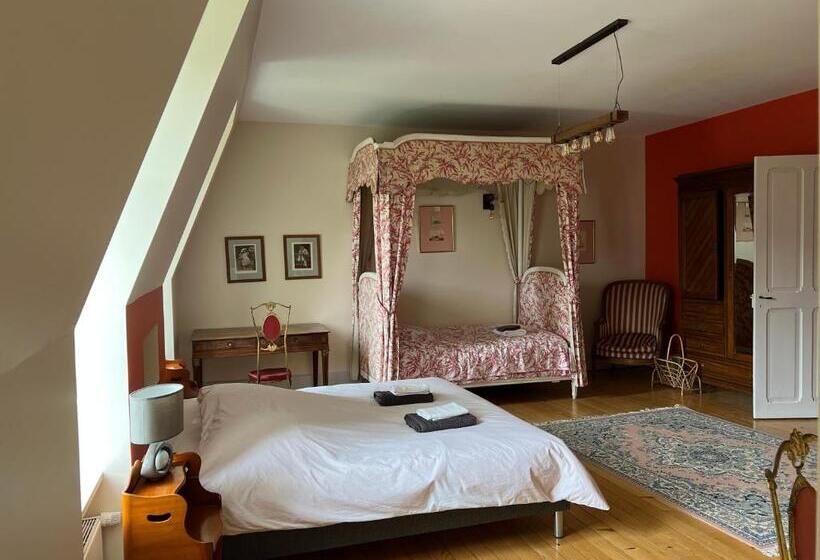 Deluxe люкс с видом, Chateau Des Faugs