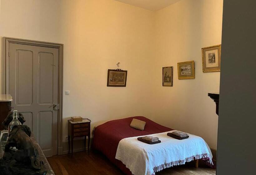 皇家套房, Chateau Des Faugs