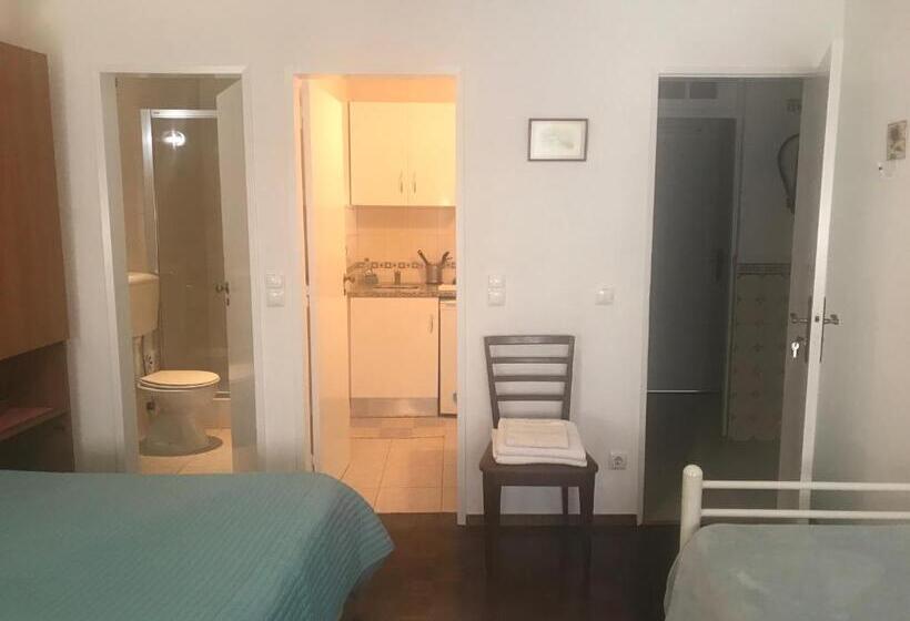 Апартаменты 1 Спальня, Hospedaria Bernardo
