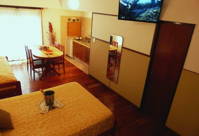 غرفة قياسية مزوَّدة بشُرفة, Apart Hotel Family