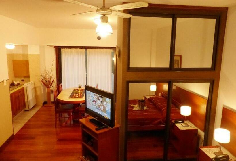 شقة غرفة واحدة, Apart Hotel Family