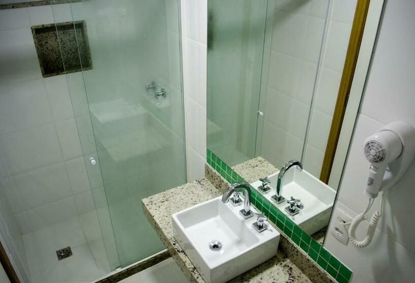 Standard-huone, Gomes Freire