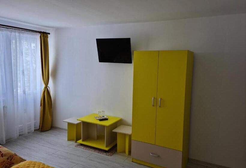 غرفة قياسية ثلاثية, Pensiunea Constanta