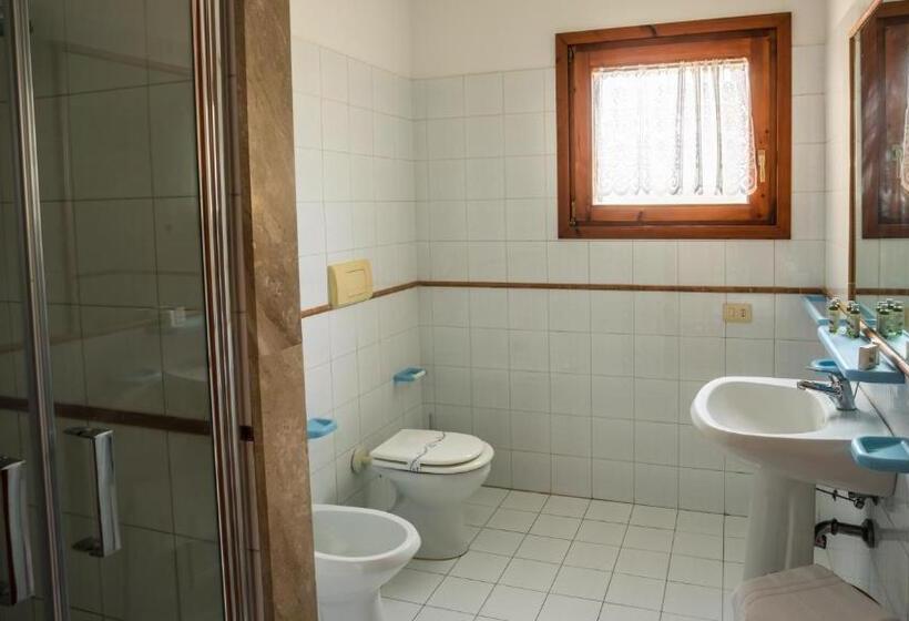 Апартаменты 1 Спальня Вид на Море, Residence Lu Lamoni Costa Nord