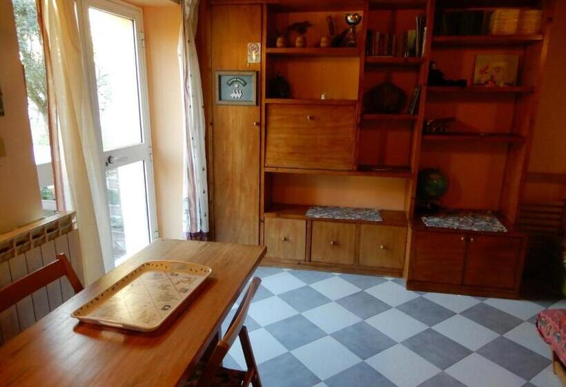 آپارتمان 1 خوابه با چشم‌انداز استخر, Il Borgo Della Colomba