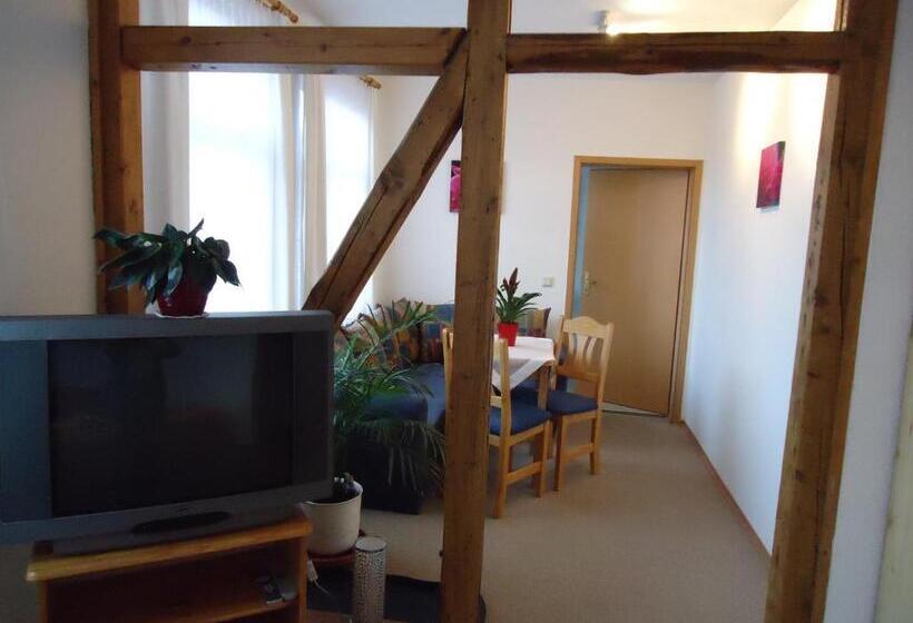 Студия Стандарт, Pension Thaler Hof