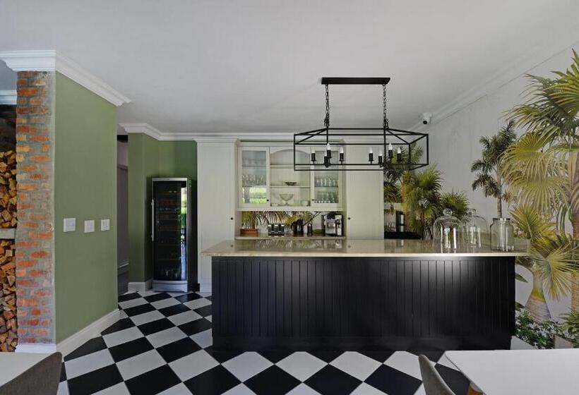 Люкс Вид на Горы, Fransvliet Guest House