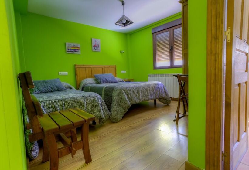 스탠다드 트리플 룸, Hostal Rural La Tintoreria