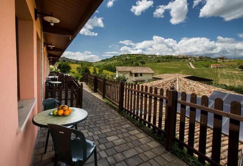 آپارتمان 1 خوابه با چشم‌انداز دریا, Country House Il Cascinale