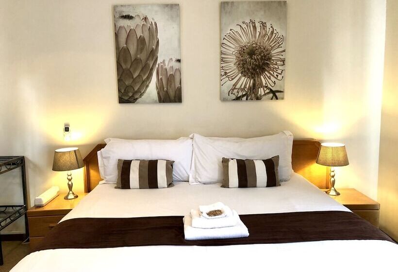 Семейный Номер, Clubview Guest House