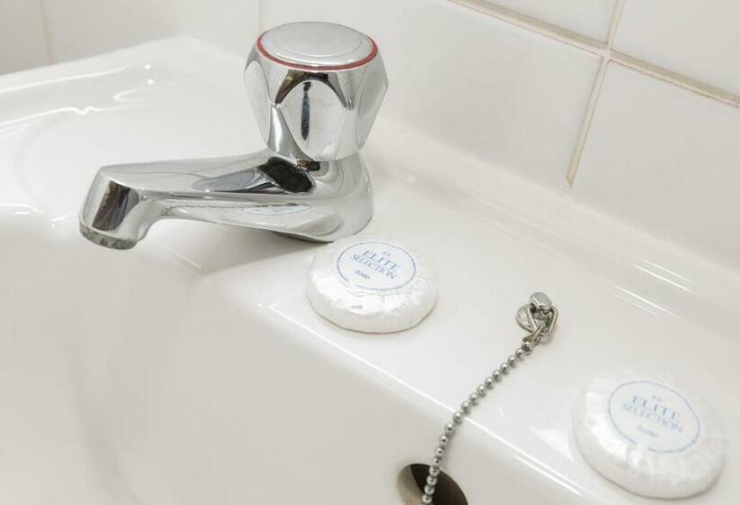 Номер Стандарт Индивидуальный, Southend Guest House   Close To Beach, Train Station & Southend Airport