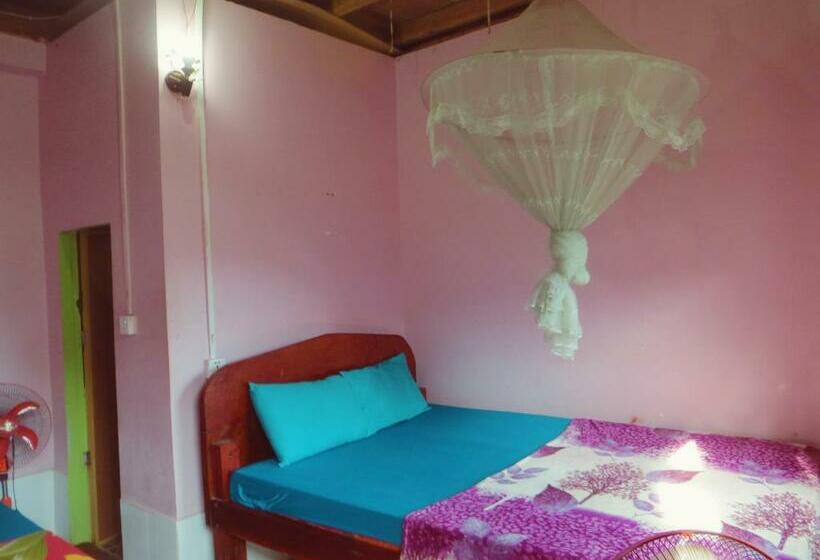 اتاق استاندارد, Sunflower Guesthouse
