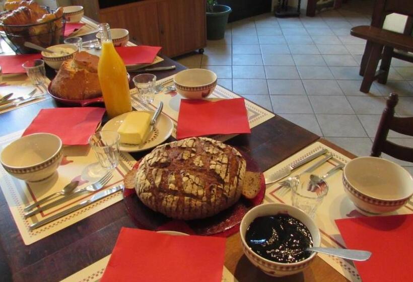 Номер Стандарт, Auberge Les Volcans