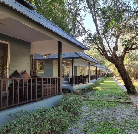 اتاق استاندارد, Phayam Cottage Resort