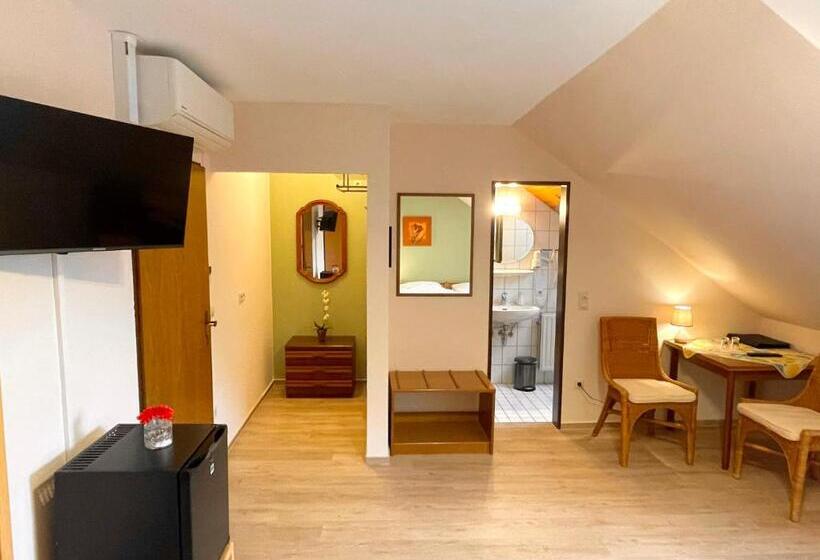 Номер Стандарт, Ferienpension Bei Stenze