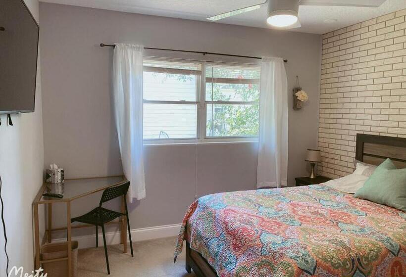 Номер Economy Индивидуальный, A Home Away From Home