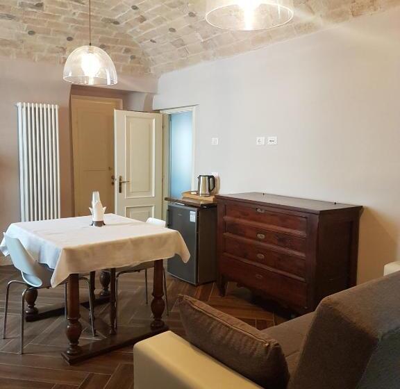 سوئیت با تخت بزرگ, La Dimora Del Falconiere   Luxury Suites