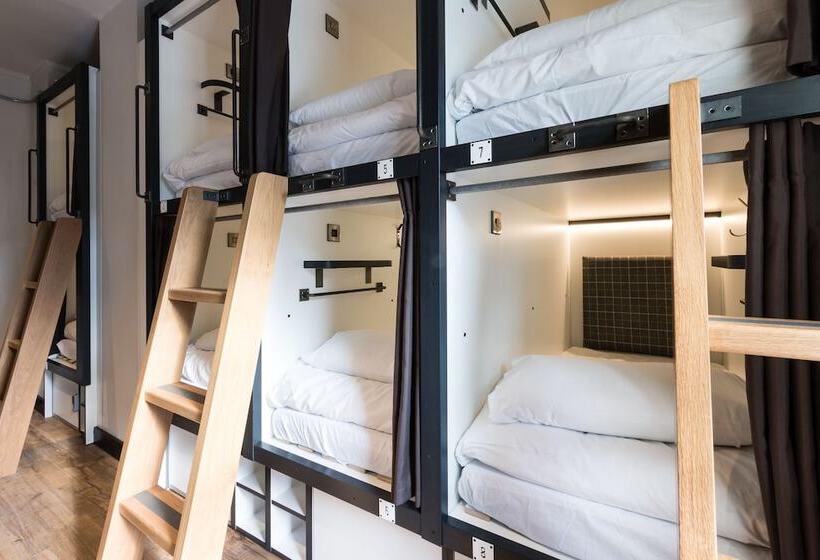 共用房间的床, Code Pod – The Court  Edinburgh