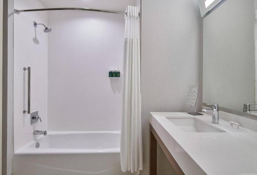 Номер Стандарт, Courtyard By Marriott Petoskey At Victories Square