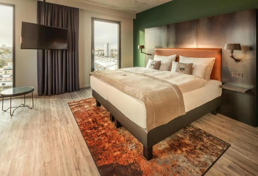 Номер Deluxe, Holiday Inn   The Niu, Fender Amsterdam