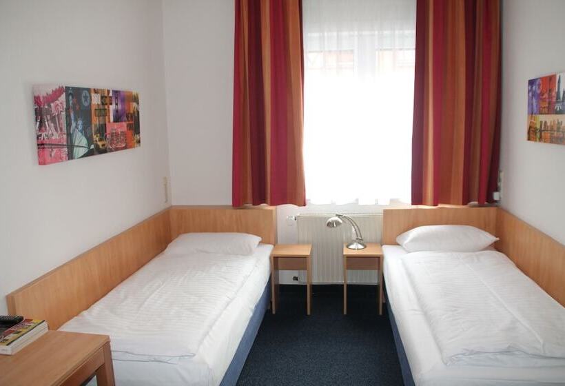 Номер Стандарт, Romerhof Hanau By Trip Inn