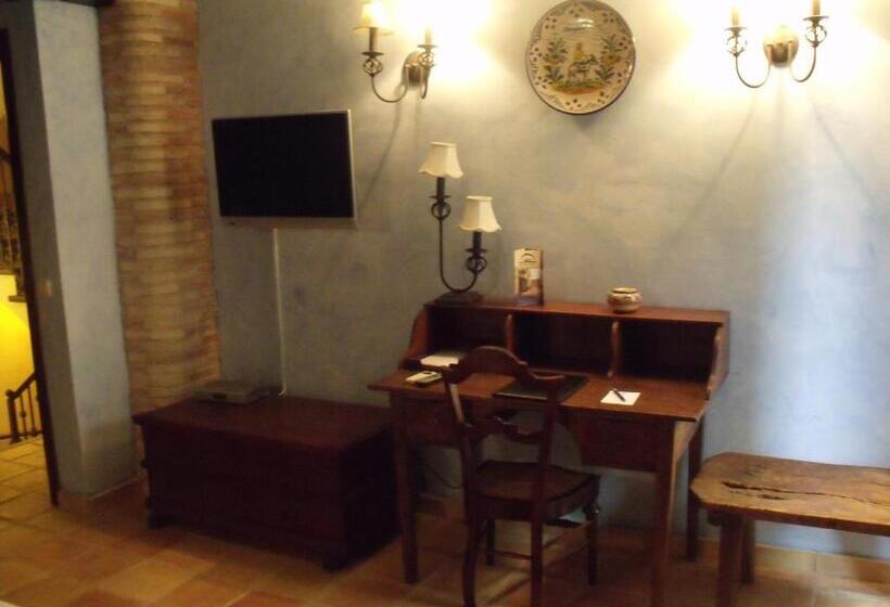 סוויטה, Hostal La Panavera