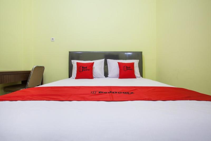 Номер Стандарт, Reddoorz Near Petra University 2