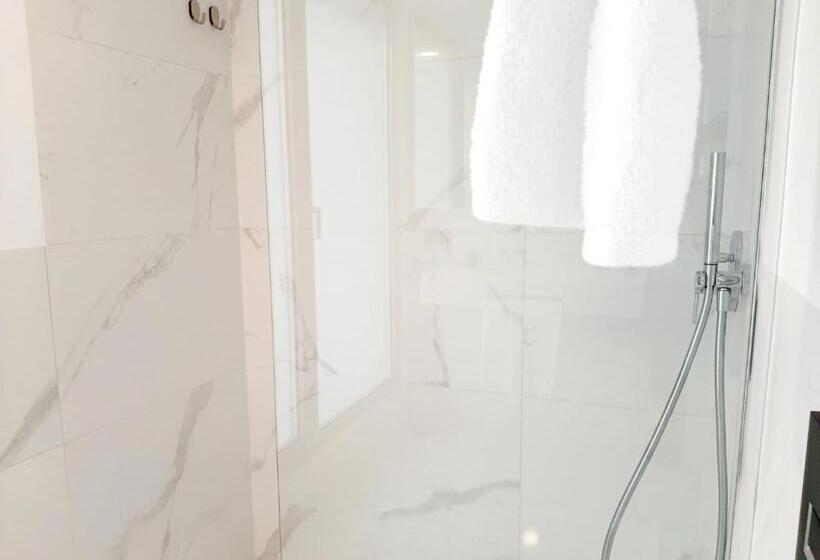 اتاق استاندارد یک نفره, Melibea By Gaiarooms