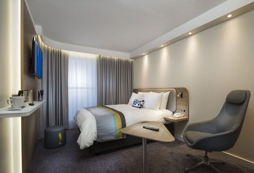 Номер Стандарт, Holiday Inn Express   Merzig, An Ihg