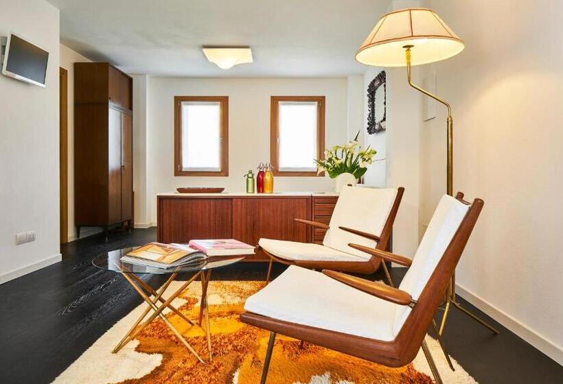 Полулюкс, Al Canton Agriturismo Di Design