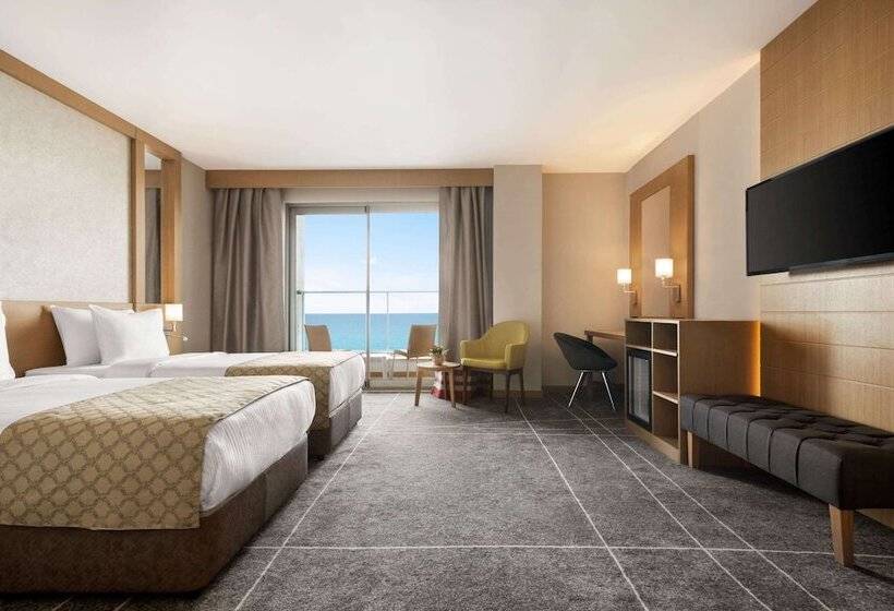身障者適用ダブルベッド付きスタンダードルーム, Ramada Resort By Wyndham Unye