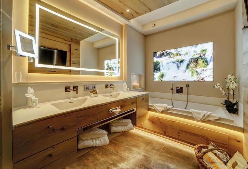 Люкс Superior, Wellness  & Sporthotel Jagdhof