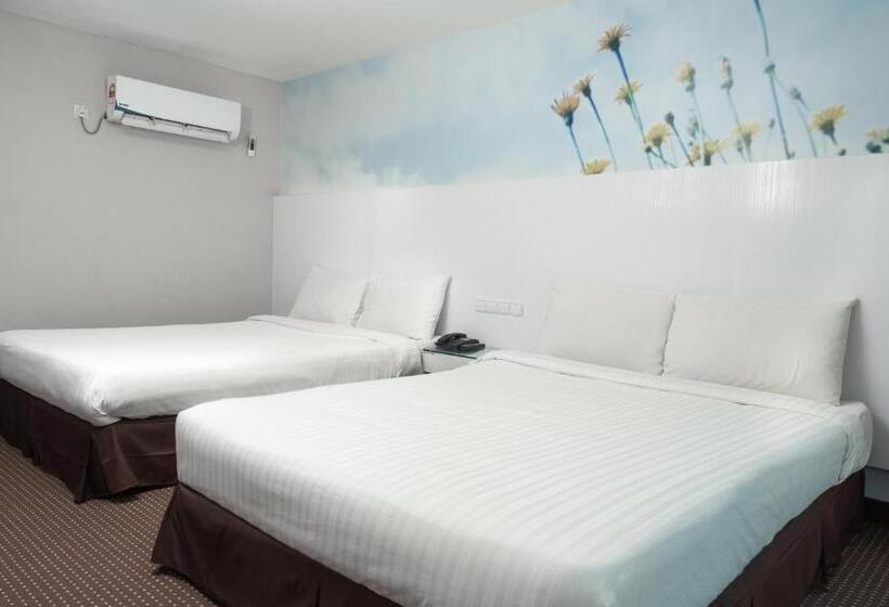 패밀리 스위트, Capital O 90083 Riverfront Inn