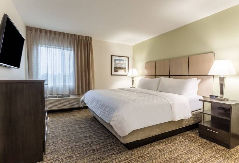Студия Стандарт, Candlewood Suites   Davenport, An Ihg