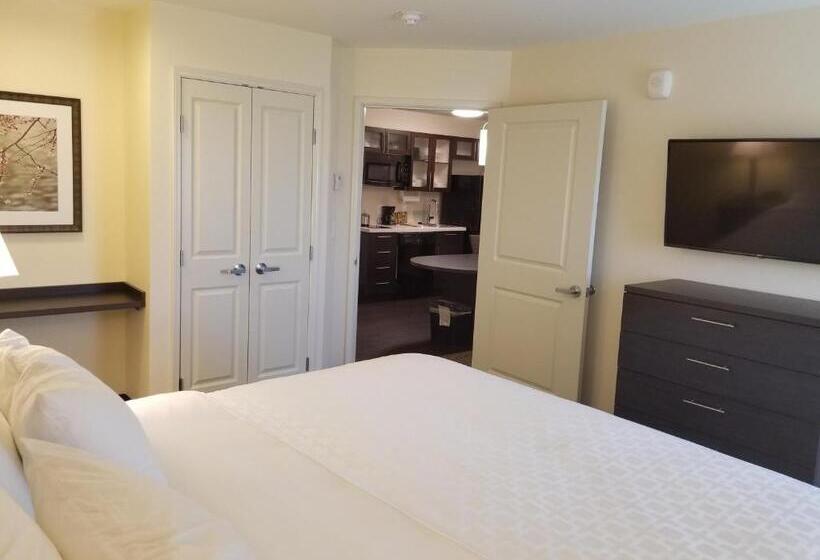 Номер Стандарт Кровать Кинг Адаптированный для Инвалидов, Candlewood Suites   Davenport, An Ihg