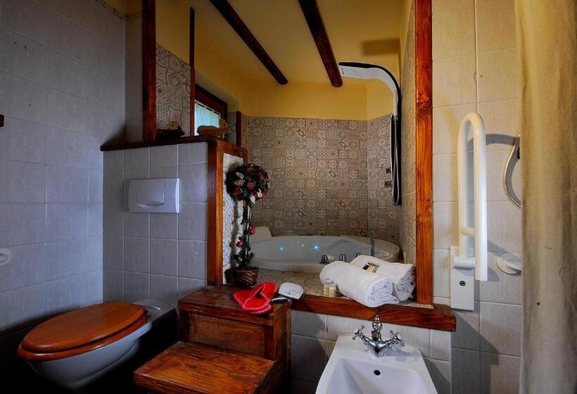 Люкс Повышенной Комфортности, Aparthotel Foyer D Antan Suite Con Caminetto Hammam O Vasca Idromassaggio