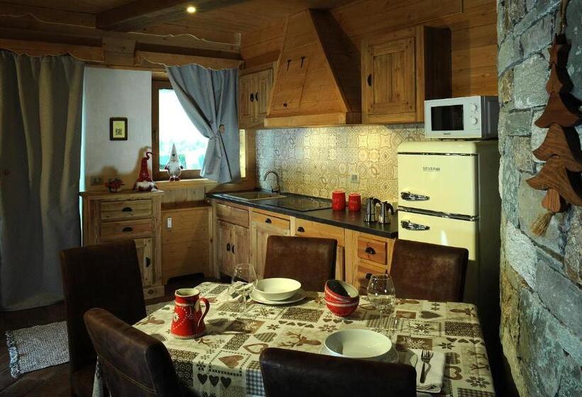 Люкс Кровать Кинг, Aparthotel Foyer D Antan Suite Con Caminetto Hammam O Vasca Idromassaggio
