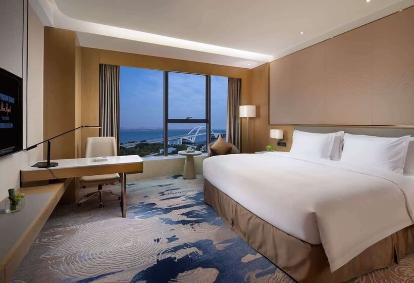带海景的行政房, Wyndham Grand Plaza Royale Yuzhou Xiamen   Wuyuan Bay