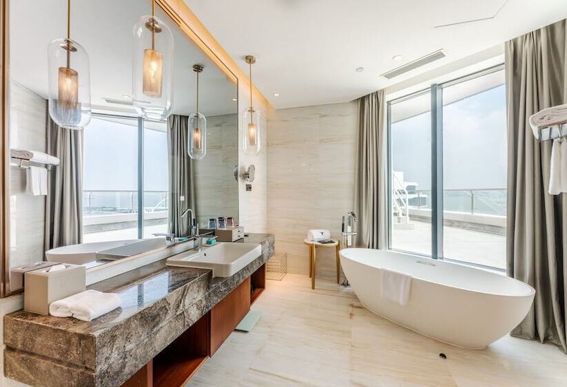 可观景的套房, Wyndham Grand Plaza Royale Yuzhou Xiamen   Wuyuan Bay