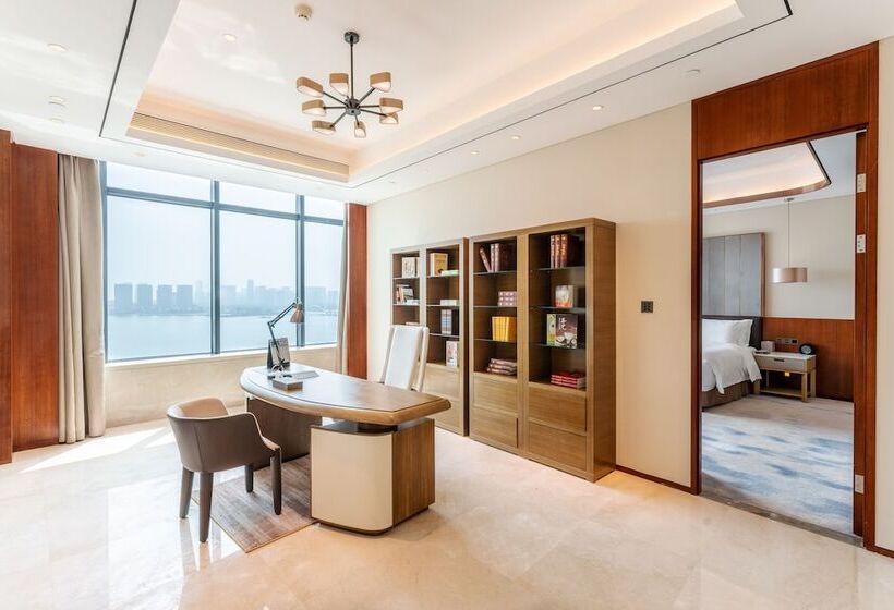 Люкс с Видом, Wyndham Grand Plaza Royale Yuzhou Xiamen   Wuyuan Bay