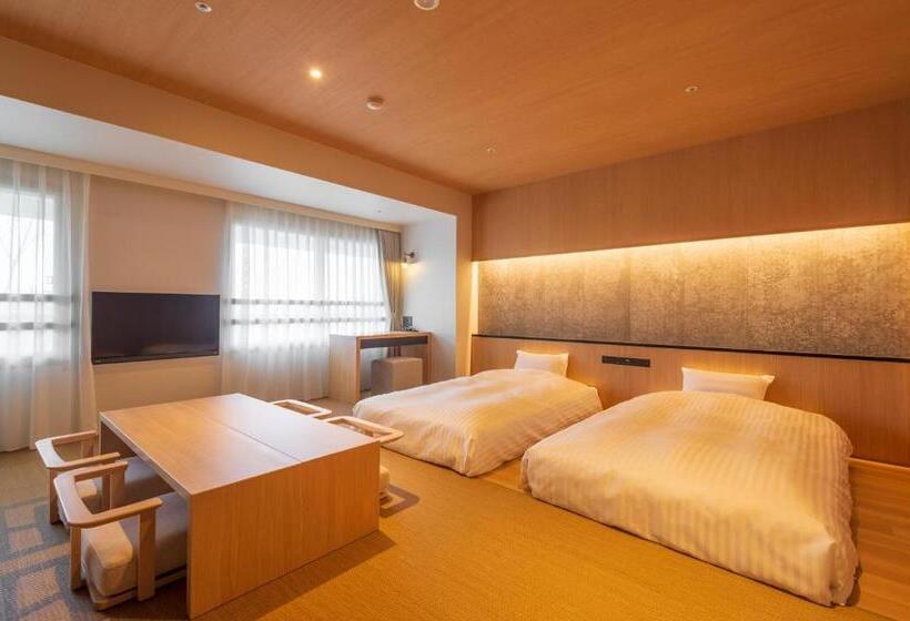Семейный Номер, Lime Resort Myoko