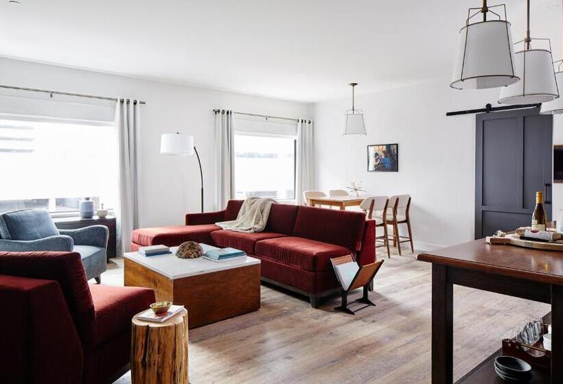 Suite Deluxe, The Blake