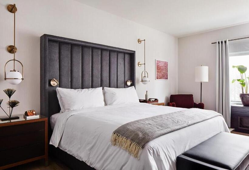 Suite Deluxe, The Blake