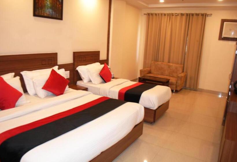 Трехместный Номер Deluxe, The Vaishno Devi Hills